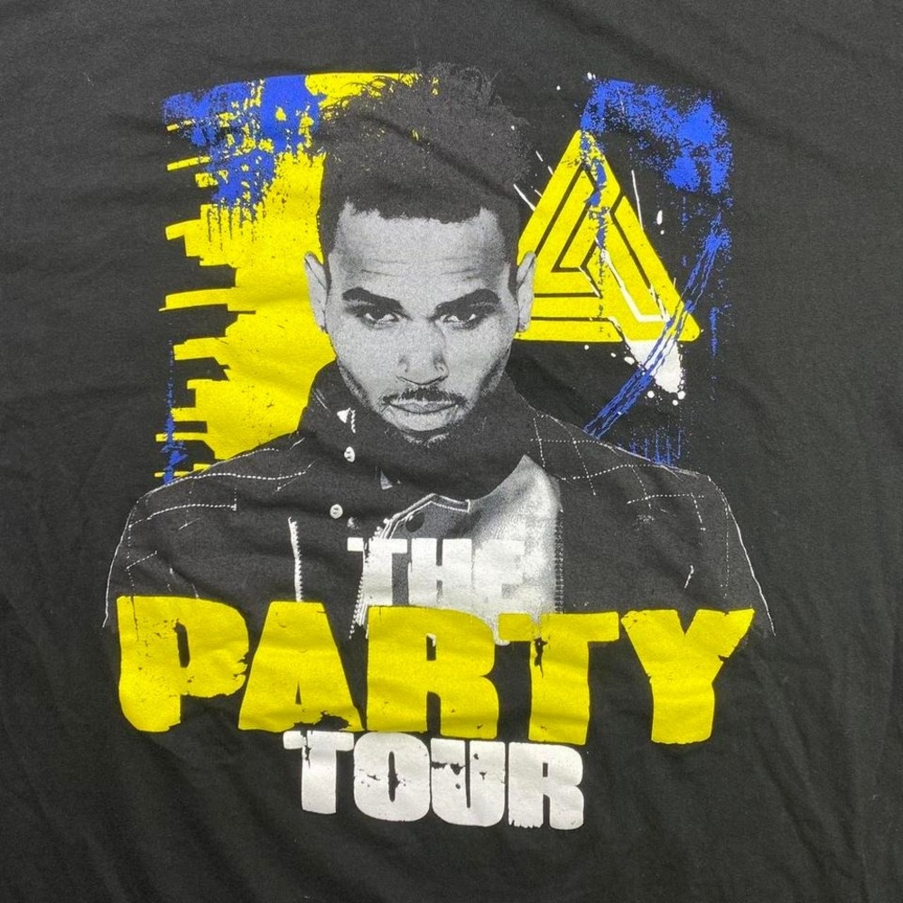 Chris Brown‎ 2017 The Party concert tour music shirt
